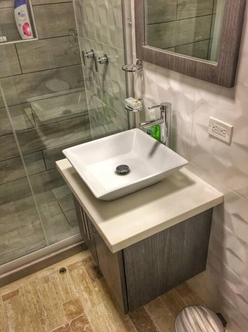 Rooftop Penthouse 3 Bedrooms, Sleeps 8! Cancún Extérieur photo
